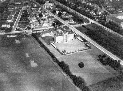 Luftfoto af S�ndermarkskolen, 1935.